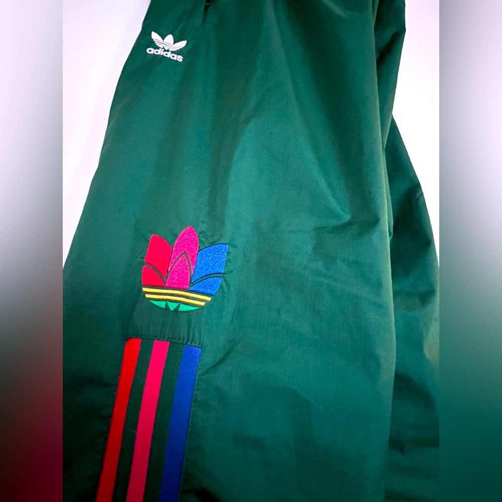 Adidas 3d Trefoil 3 Stripes Originals Green Track Pants (S)- GE0843